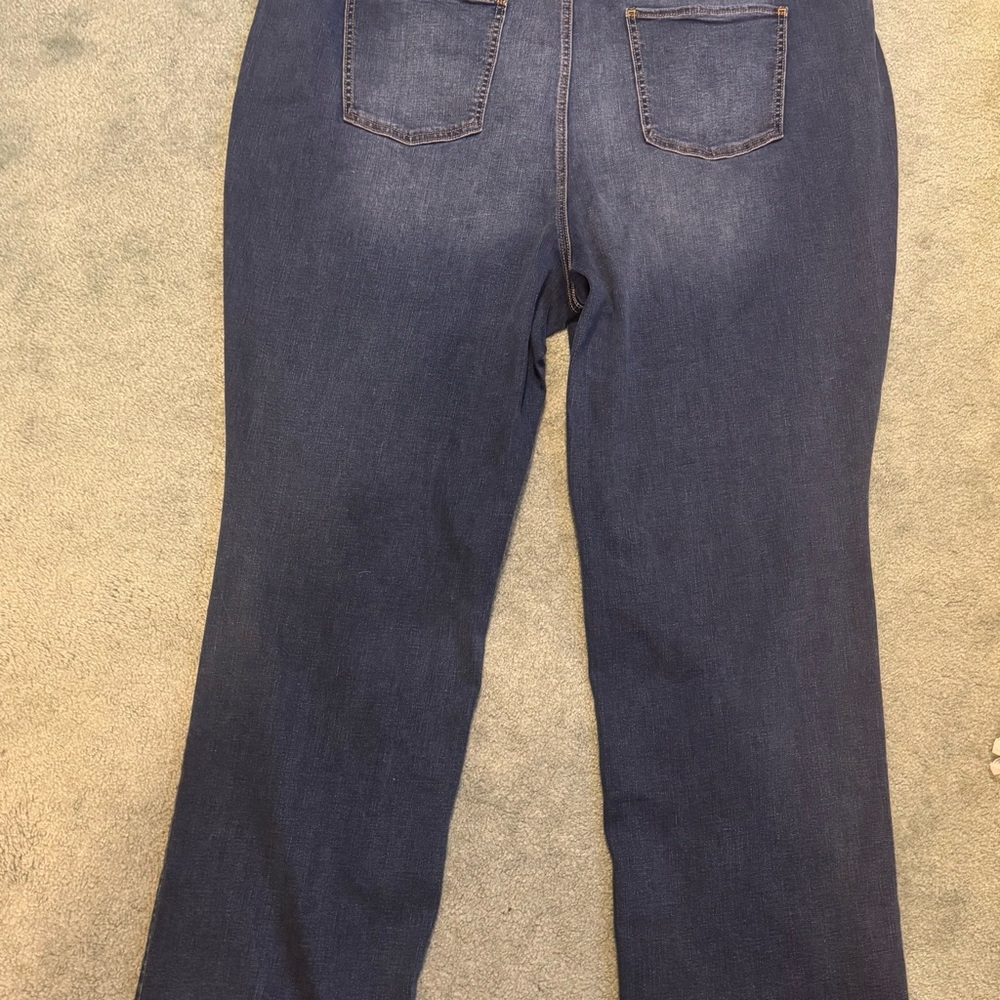 TALBOTS Women’s BARELY BOOT JEANS - EMMA
WASH 24W NWT - Picture 8 of 14